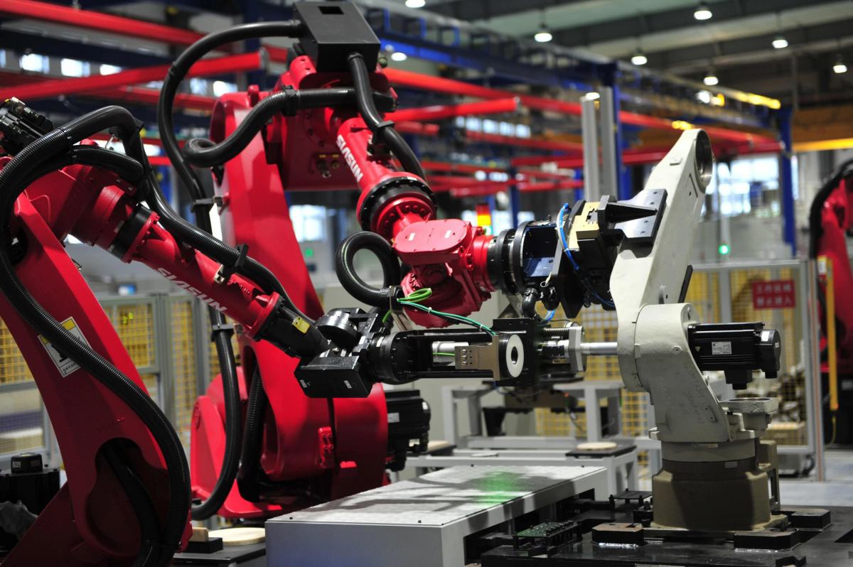 Siasun Robot & Automation — промышленные роботы и роботизированные линии для производства.