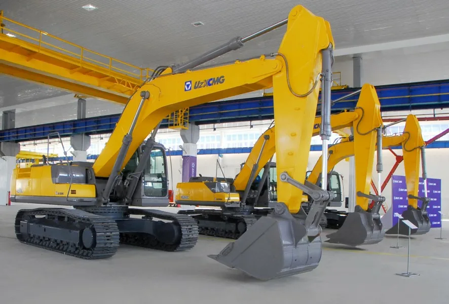 XCMG (Xuzhou Construction Machinery Group) — строительная техника, включая экскаваторы, краны и бульдозеры.