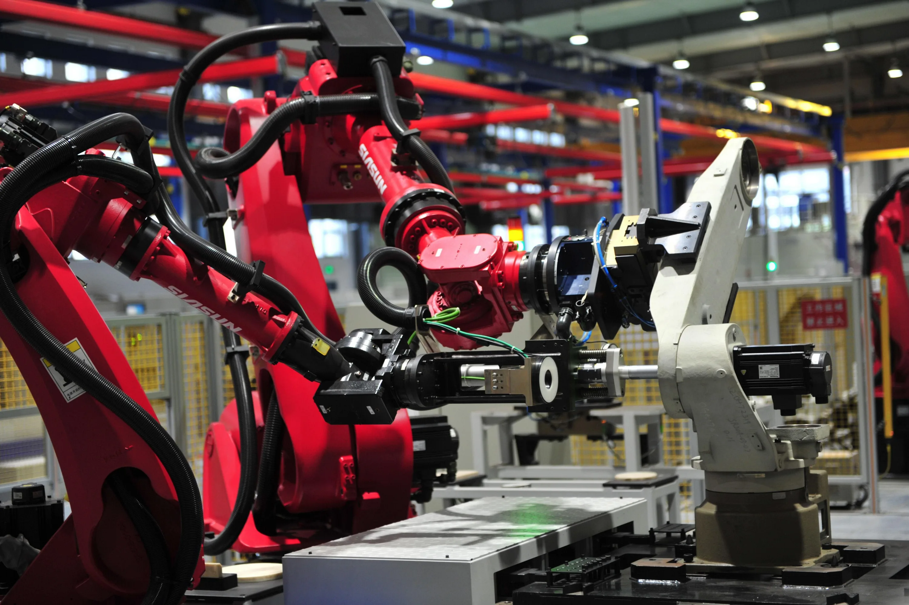 Siasun Robot & Automation — промышленные роботы и роботизированные линии для производства.