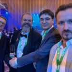 Привлечение инвестиций из Китая в международный бизнес, бизнесмены обсуждают инвестиционные возможности