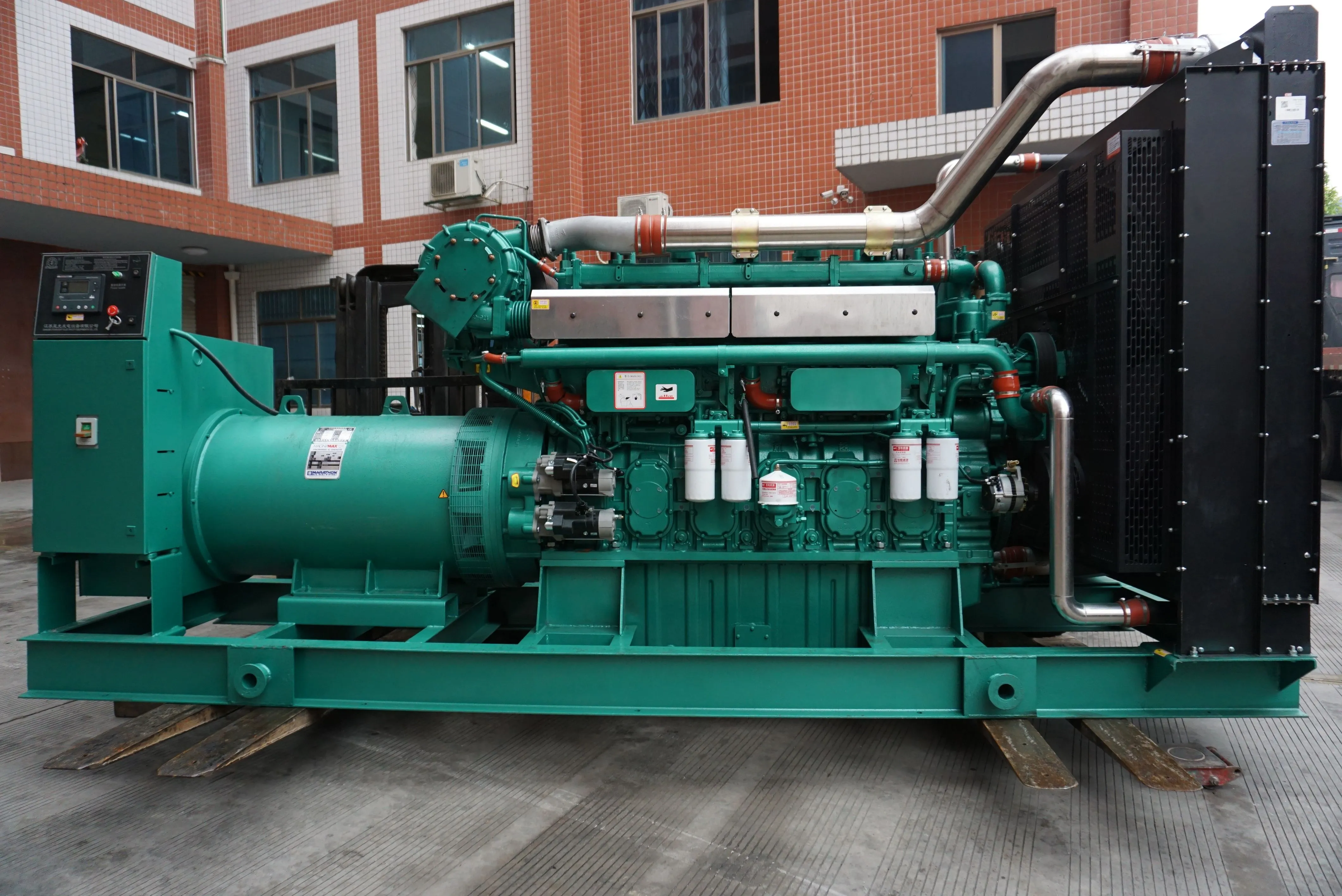 Стационарные дизельные электростанции – обеспечивают длительную работу больших объектов без остановки.