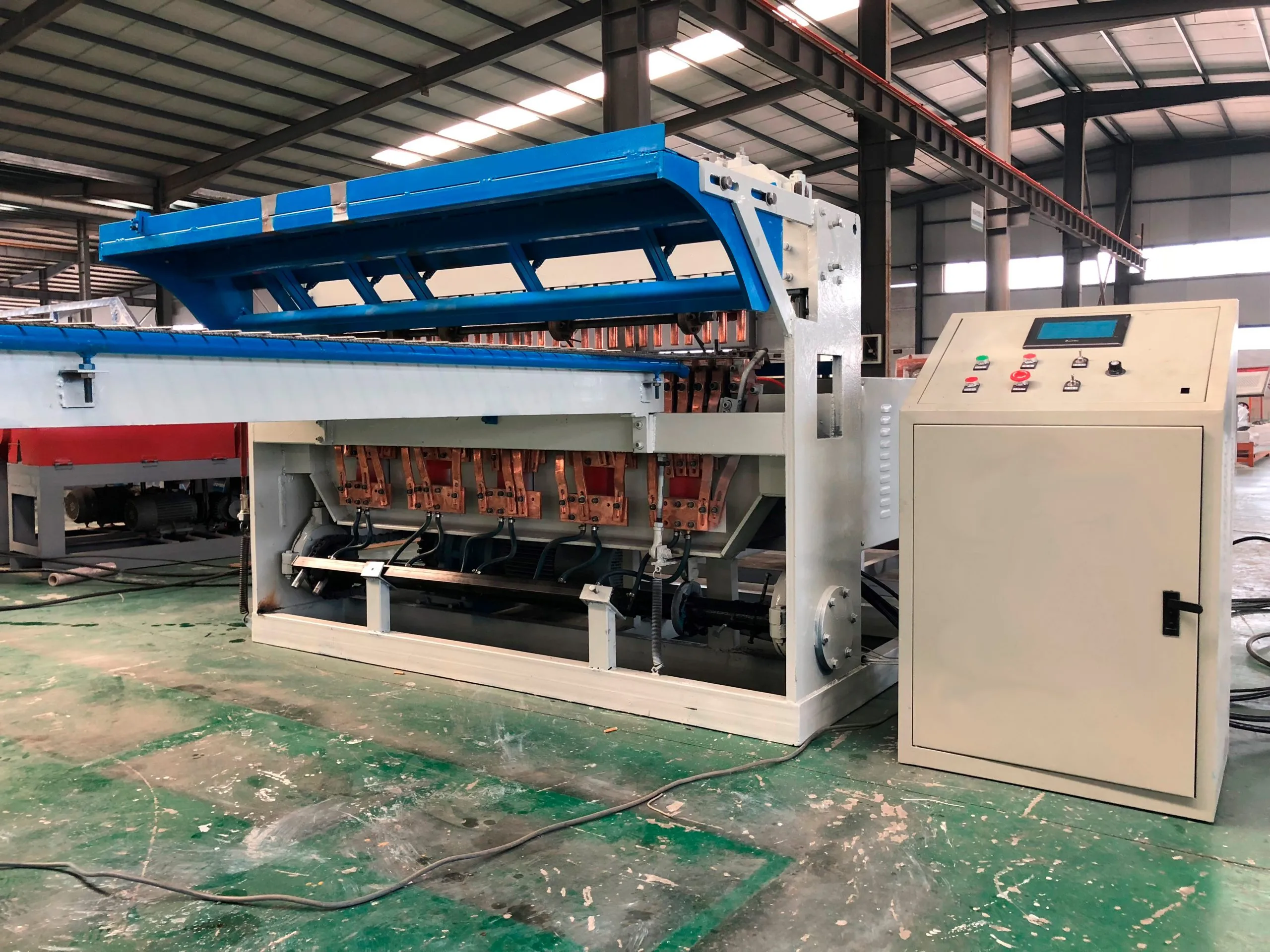 В 2024 году объем импорта промышленного оборудования из Китая в Россию составил 5,8 миллиарда долларов США