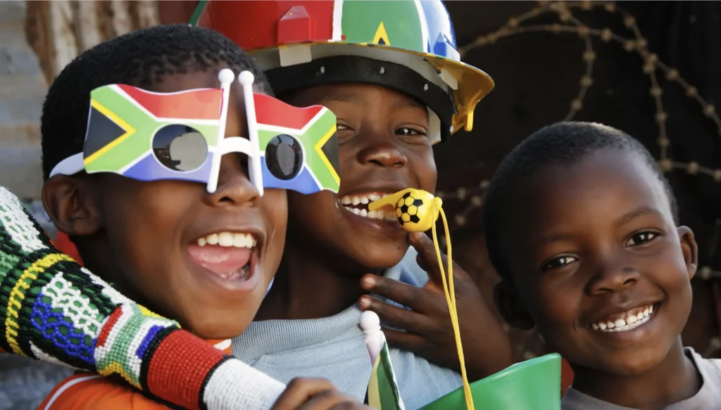 非洲大陆的经济潜力与中国投资：机遇、挑战与战略路径